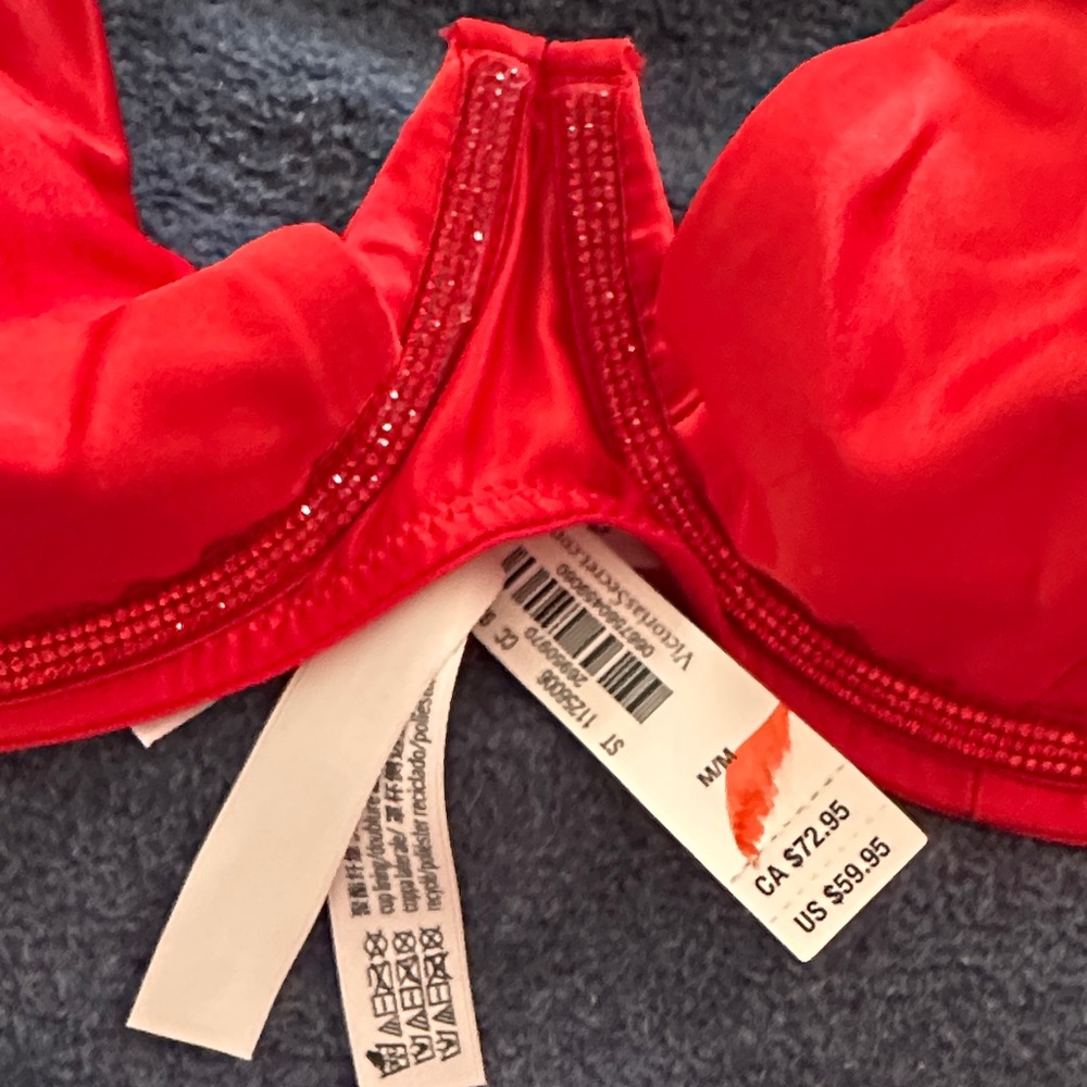 Victoria's Secret Red Bow Bra Set - Picture 2 of 5